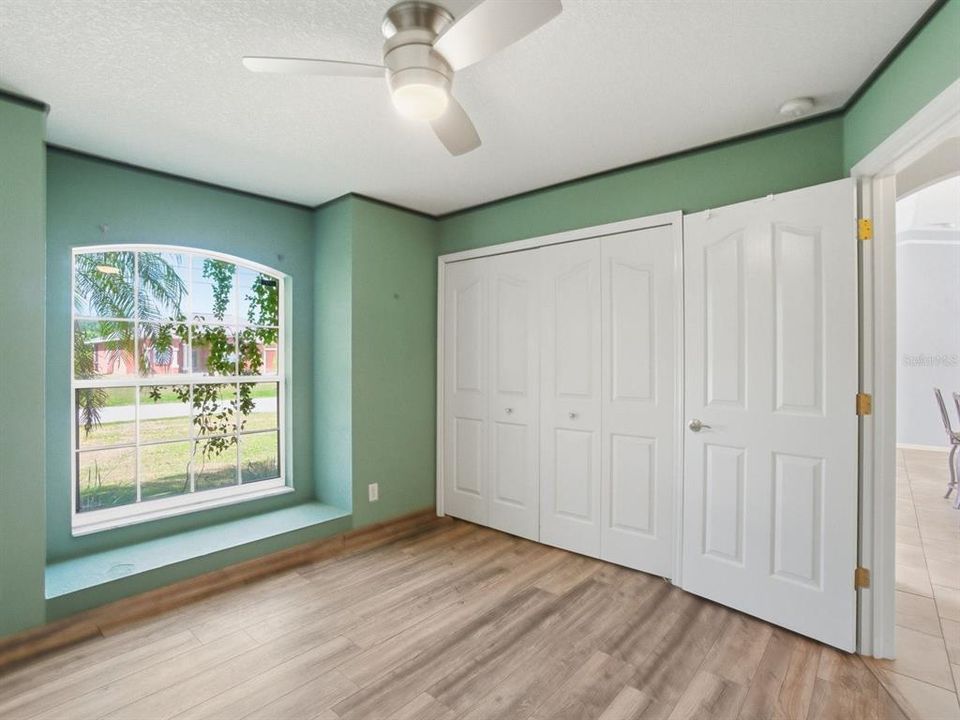 For Sale: $344,900 (3 beds, 2 baths, 1110 Square Feet)