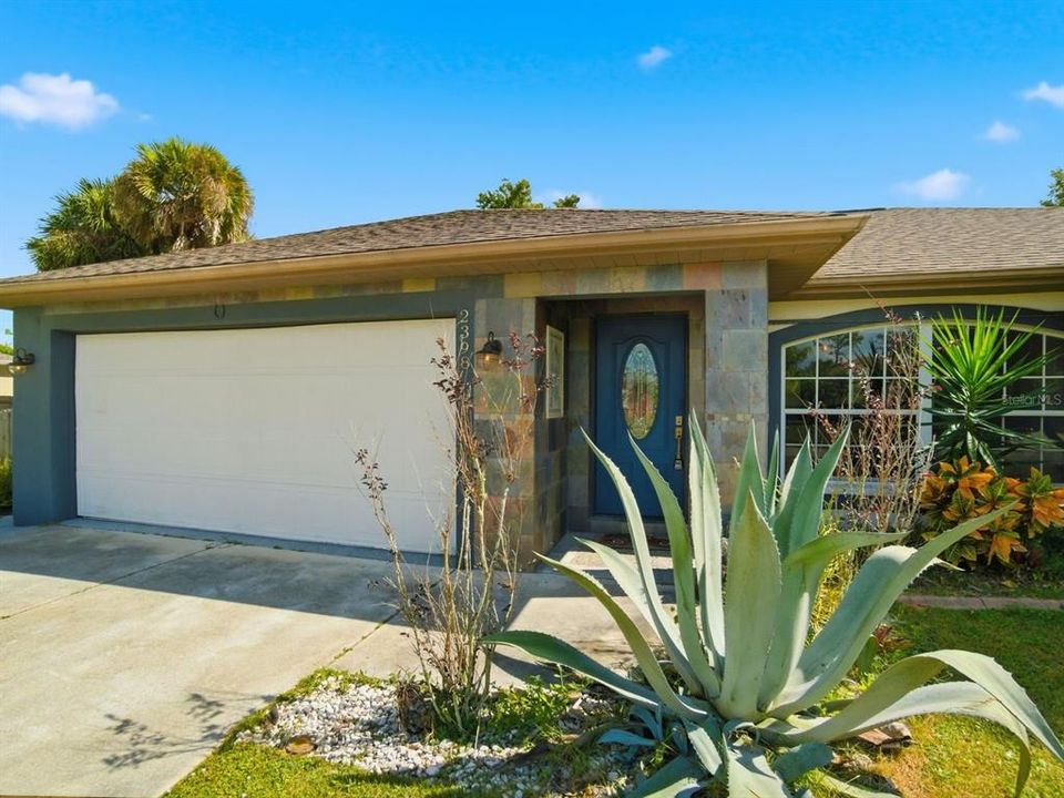 For Sale: $344,900 (3 beds, 2 baths, 1110 Square Feet)