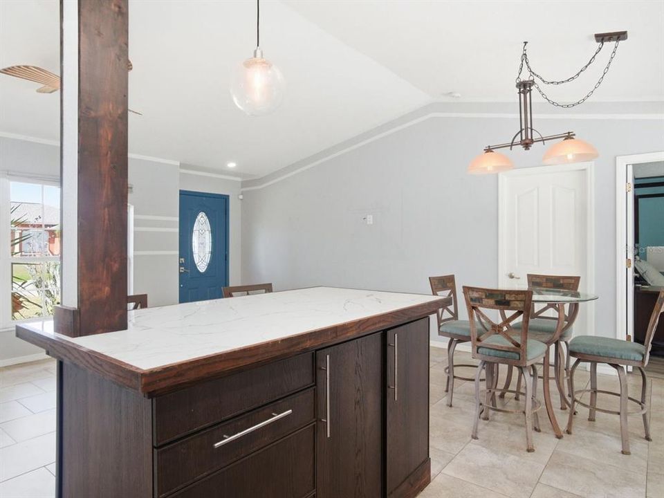 For Sale: $344,900 (3 beds, 2 baths, 1110 Square Feet)