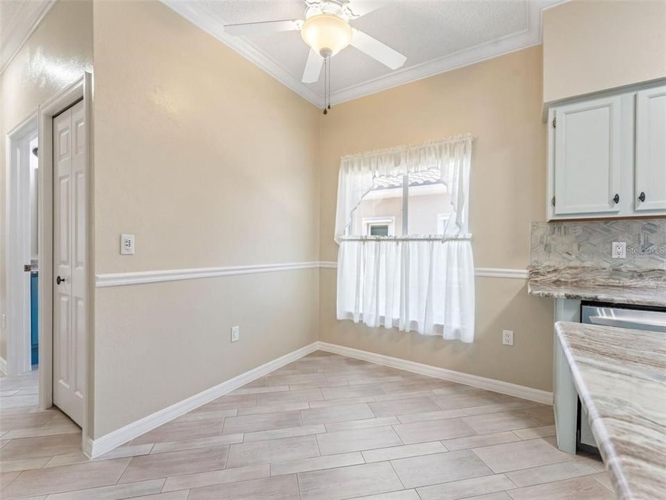 For Sale: $415,000 (3 beds, 2 baths, 1563 Square Feet)