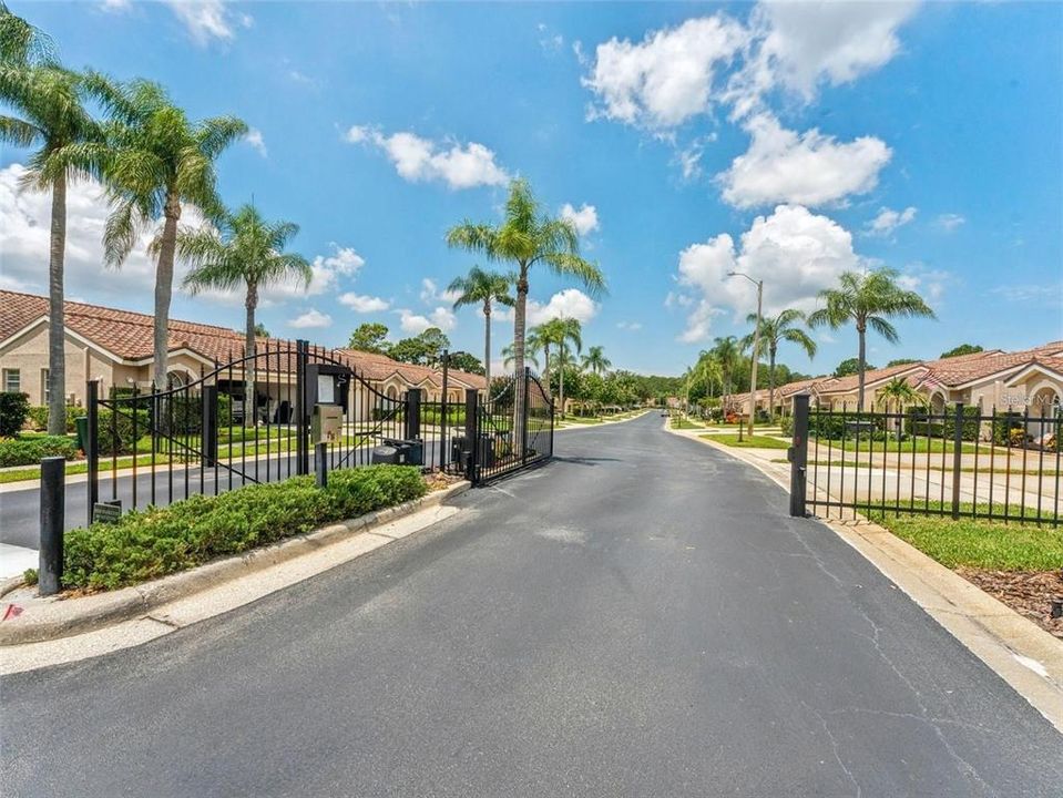 For Sale: $415,000 (3 beds, 2 baths, 1563 Square Feet)