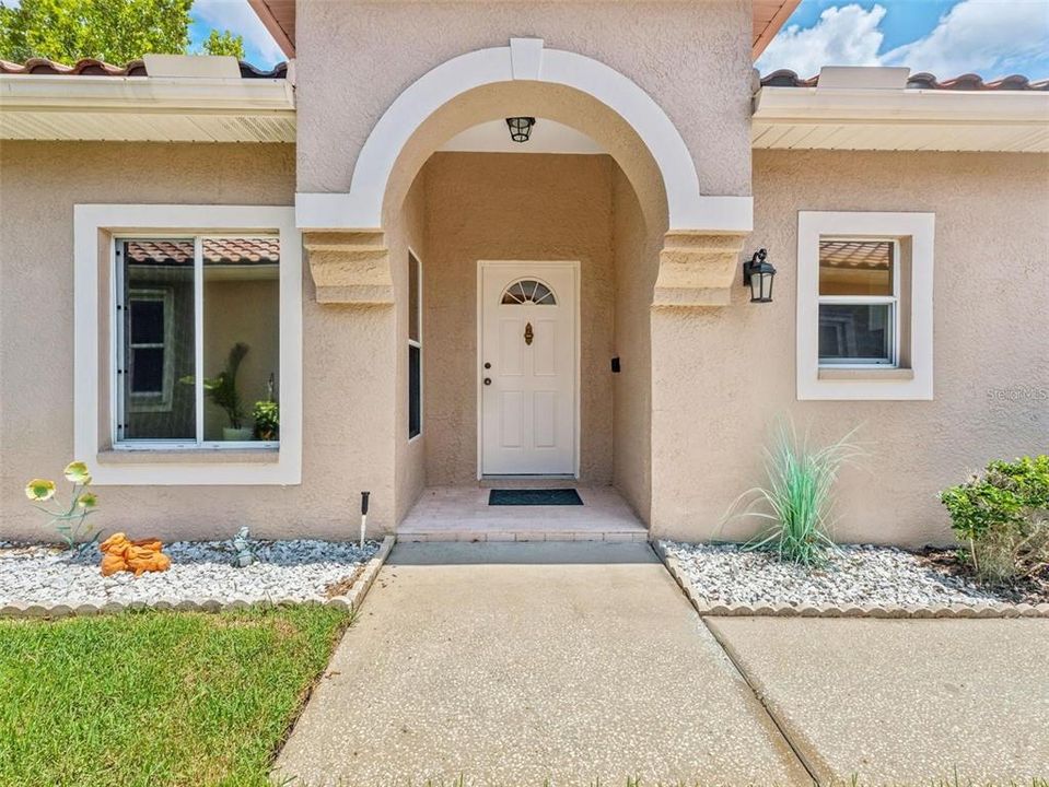 For Sale: $415,000 (3 beds, 2 baths, 1563 Square Feet)