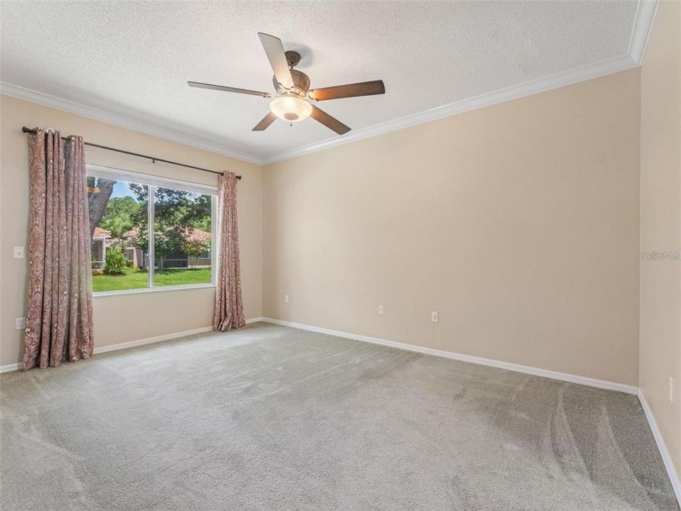 For Sale: $415,000 (3 beds, 2 baths, 1563 Square Feet)