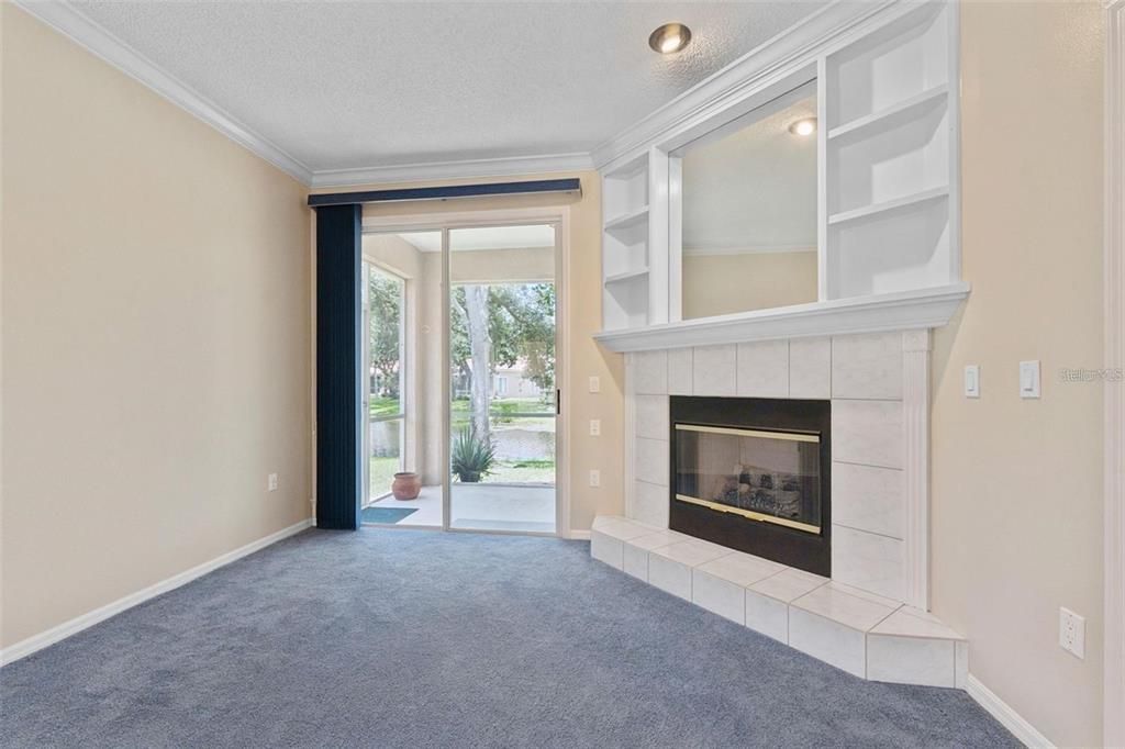 For Sale: $415,000 (3 beds, 2 baths, 1563 Square Feet)