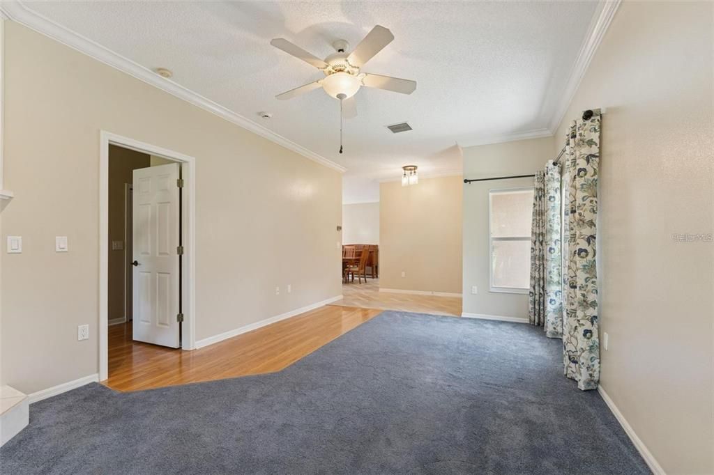 For Sale: $415,000 (3 beds, 2 baths, 1563 Square Feet)