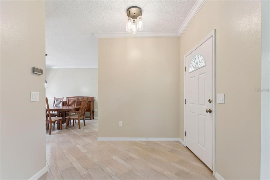 For Sale: $415,000 (3 beds, 2 baths, 1563 Square Feet)