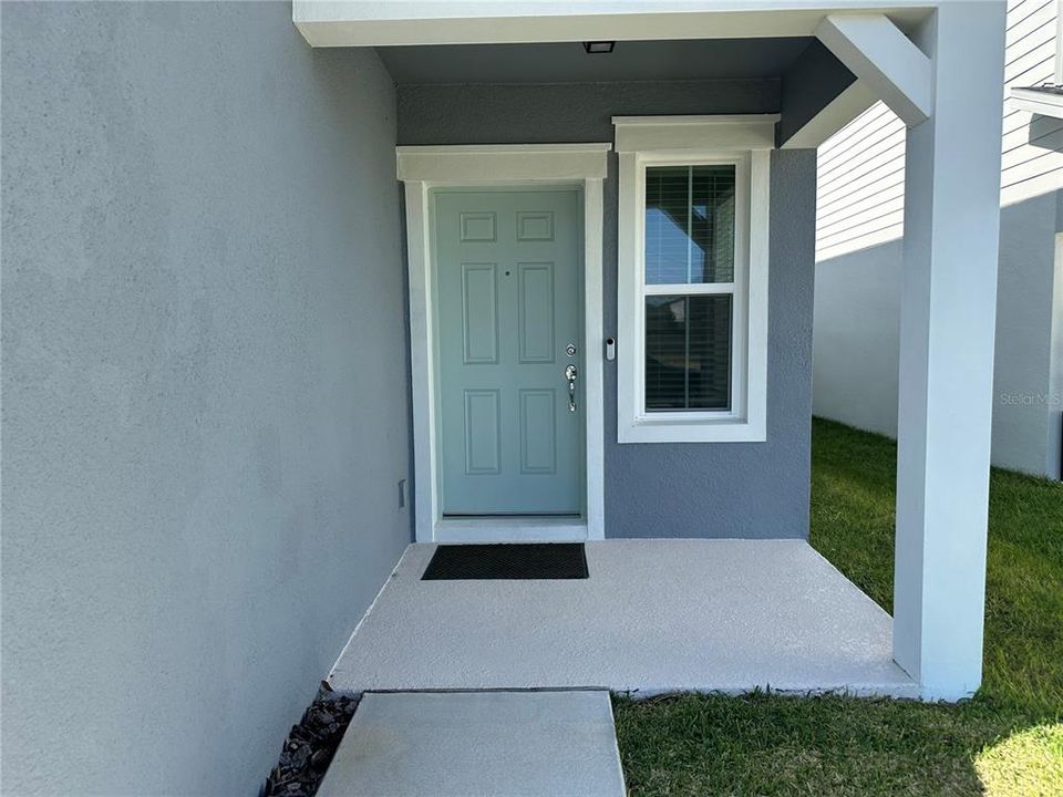 出租: $3,000 (5 贝兹, 3 浴室, 2615 平方英尺)