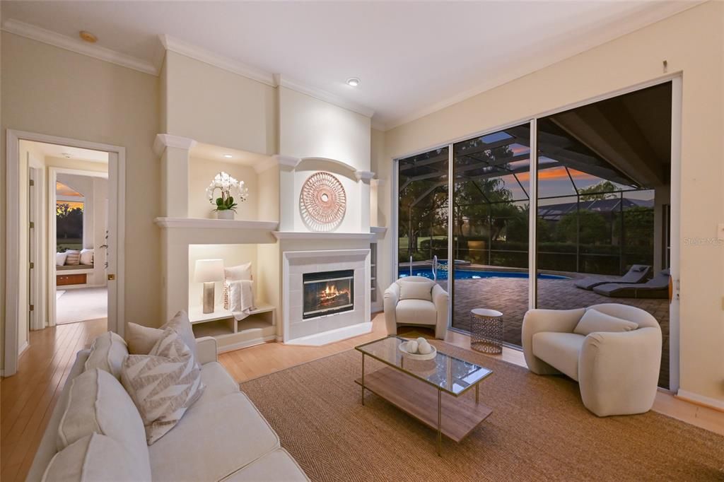 En Venta: $1,399,000 (4 camas, 3 baños, 3726 Pies cuadrados)