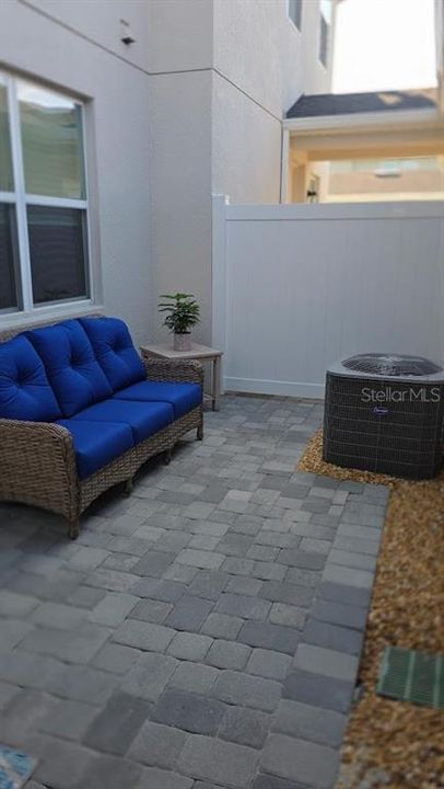 For Rent: $2,550 (4 beds, 3 baths, 1897 Square Feet)