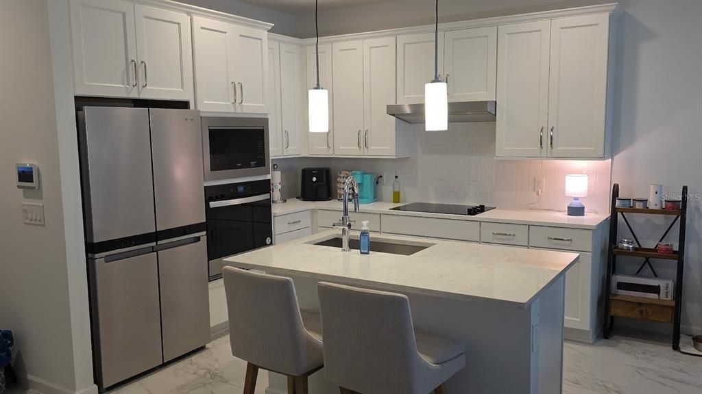 For Rent: $2,550 (4 beds, 3 baths, 1897 Square Feet)