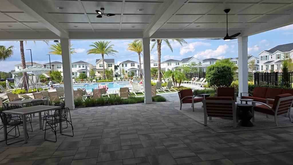 For Rent: $2,550 (4 beds, 3 baths, 1897 Square Feet)