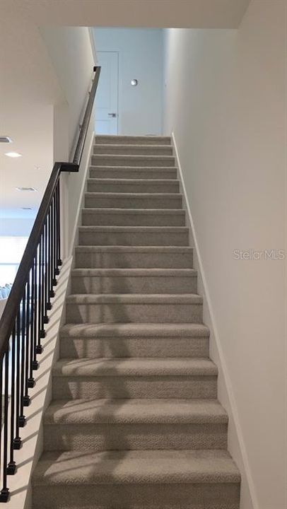 For Rent: $2,550 (4 beds, 3 baths, 1897 Square Feet)