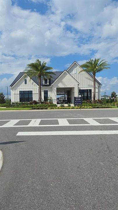 For Rent: $2,550 (4 beds, 3 baths, 1897 Square Feet)