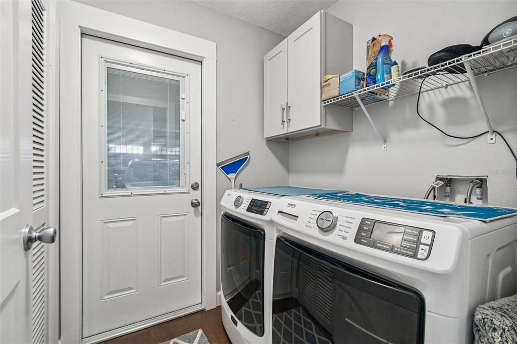 Под контрактом: $320,000 (2 спален, 2 ванн, 1358 Квадратных фут)