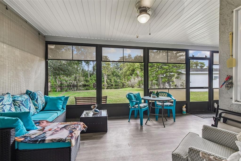 Под контрактом: $320,000 (2 спален, 2 ванн, 1358 Квадратных фут)