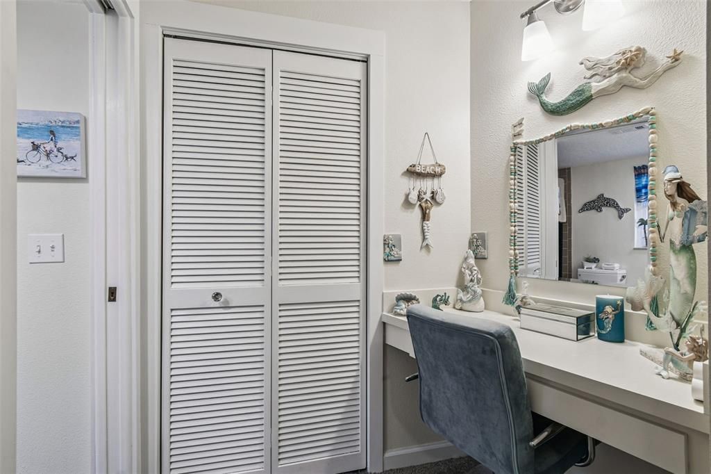 Под контрактом: $320,000 (2 спален, 2 ванн, 1358 Квадратных фут)