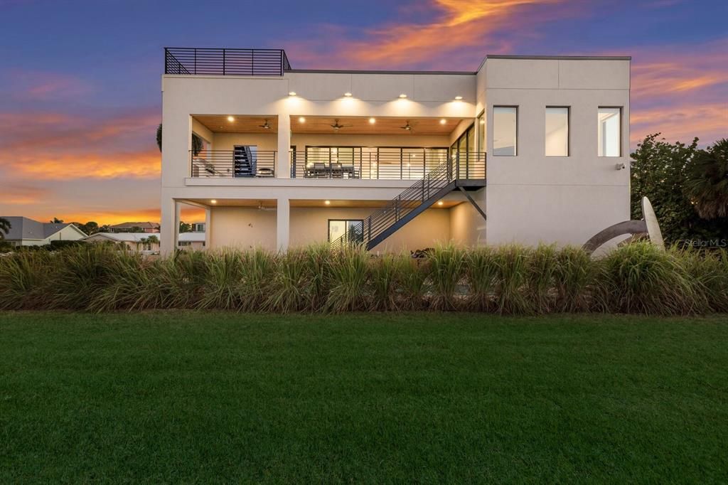 For Sale: $3,190,000 (3 beds, 3 baths, 3428 Square Feet)