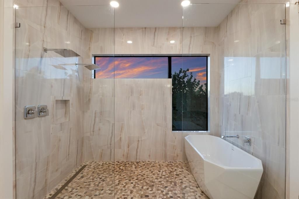 For Sale: $3,190,000 (3 beds, 3 baths, 3428 Square Feet)