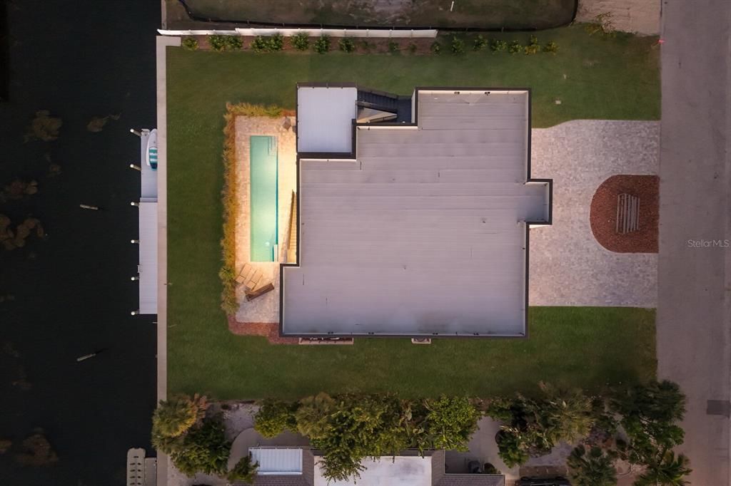 For Sale: $3,190,000 (3 beds, 3 baths, 3428 Square Feet)