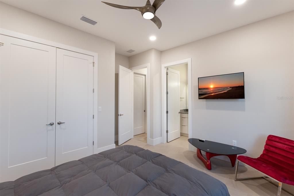 For Sale: $3,190,000 (3 beds, 3 baths, 3428 Square Feet)