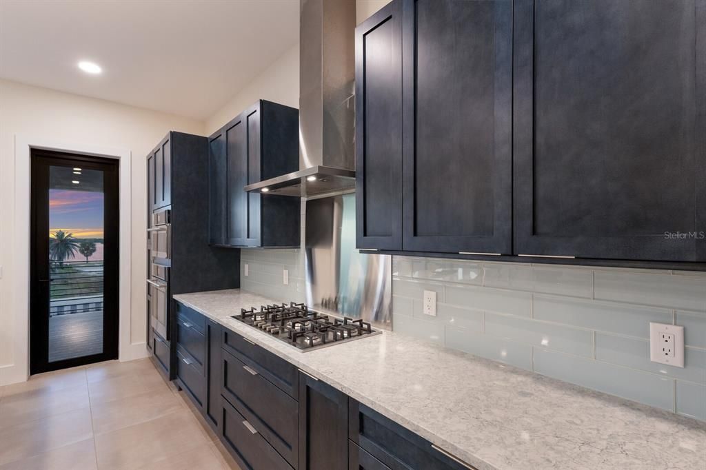 For Sale: $3,190,000 (3 beds, 3 baths, 3428 Square Feet)