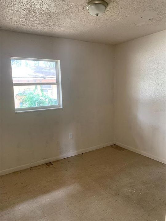 В аренду: $600 (2 спален, 1 ванн, 672 Квадратных фут)