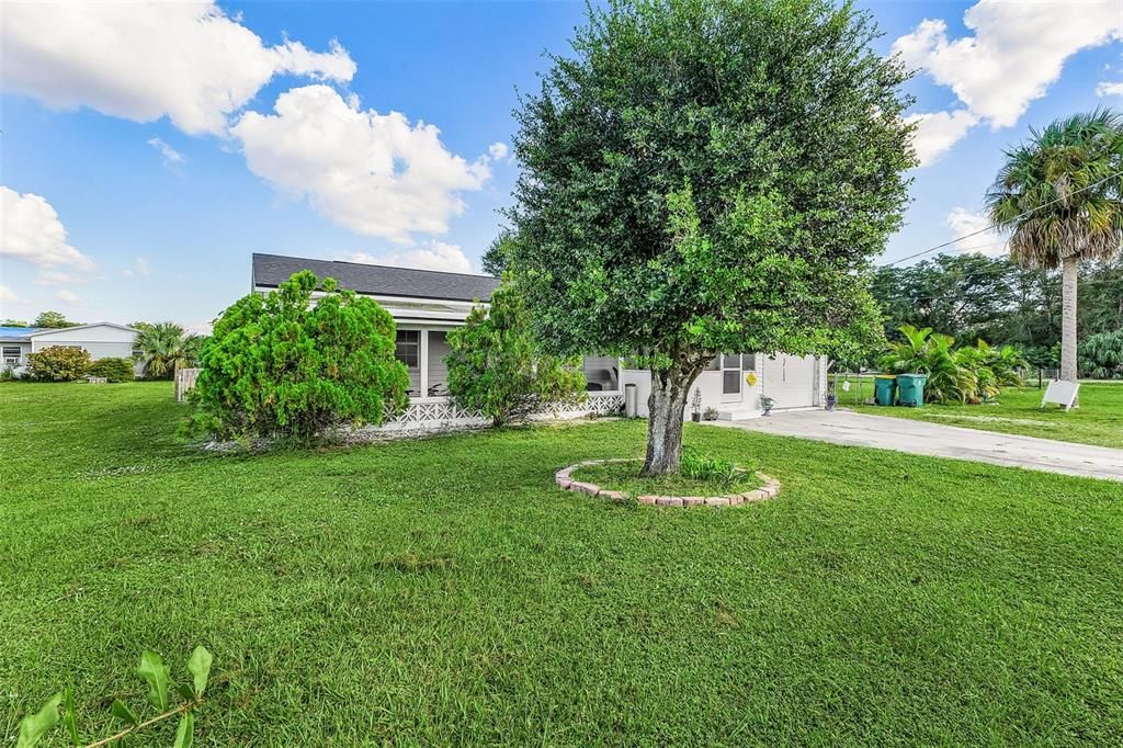 For Sale: $200,000 (3 beds, 2 baths, 1600 Square Feet)