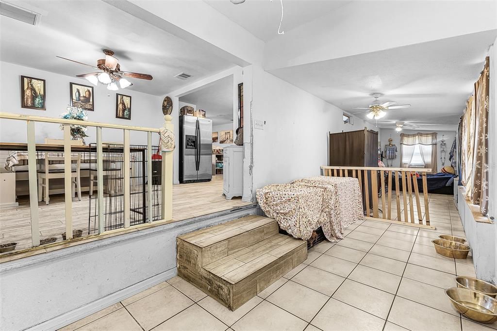 For Sale: $200,000 (3 beds, 2 baths, 1600 Square Feet)