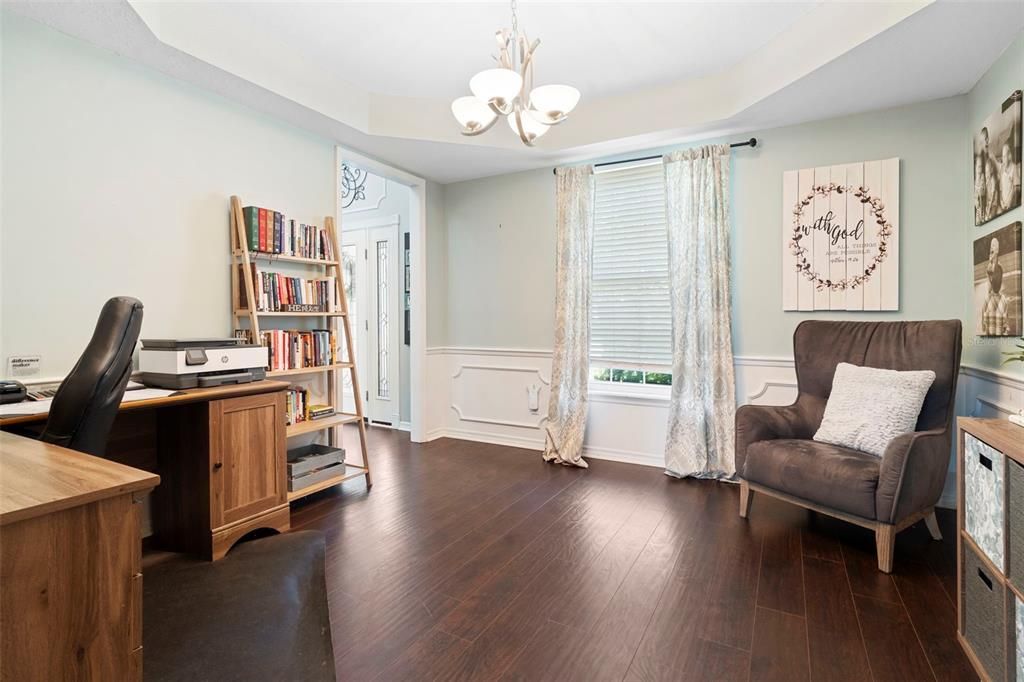 En Venta: $721,000 (5 camas, 2 baños, 2880 Pies cuadrados)