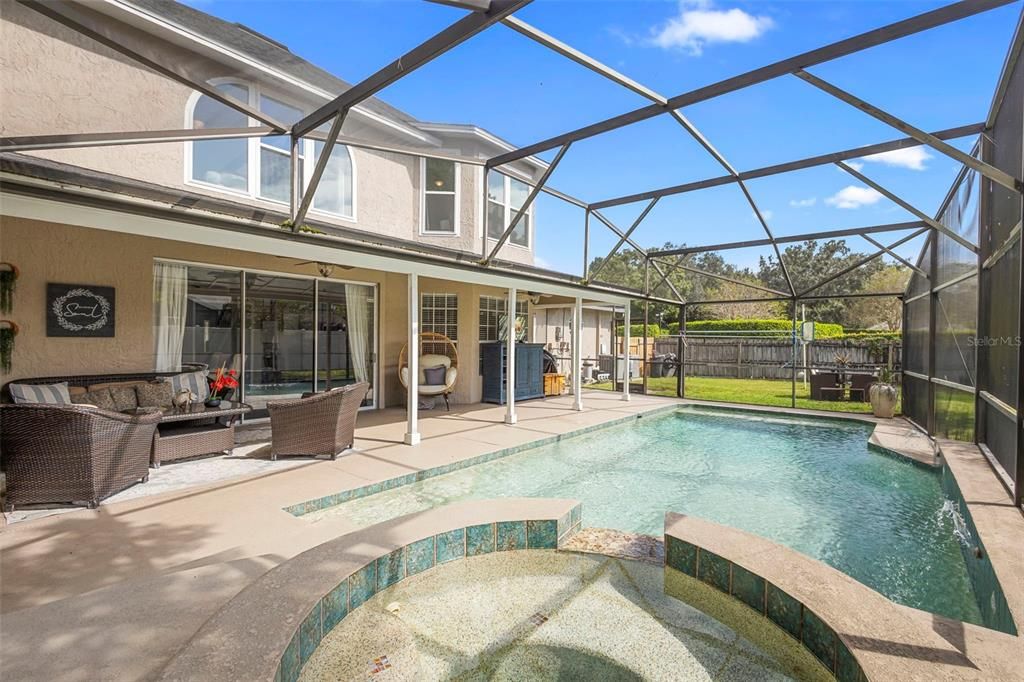 En Venta: $721,000 (5 camas, 2 baños, 2880 Pies cuadrados)