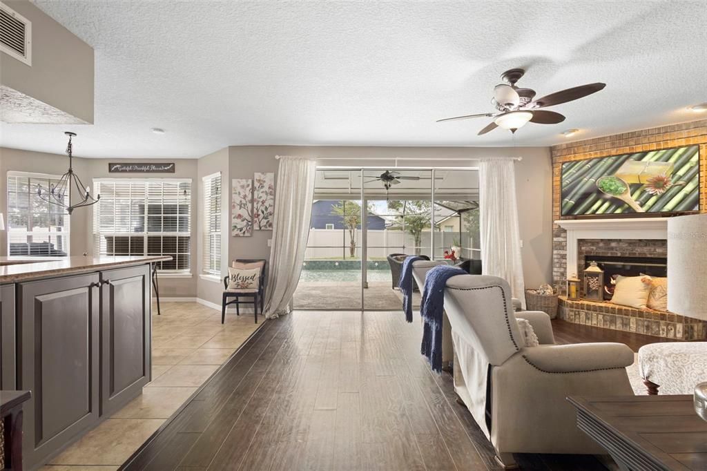 En Venta: $721,000 (5 camas, 2 baños, 2880 Pies cuadrados)