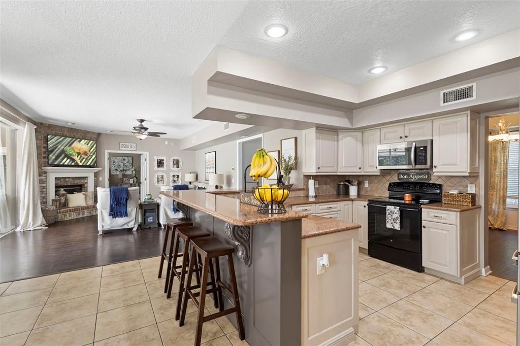 En Venta: $721,000 (5 camas, 2 baños, 2880 Pies cuadrados)