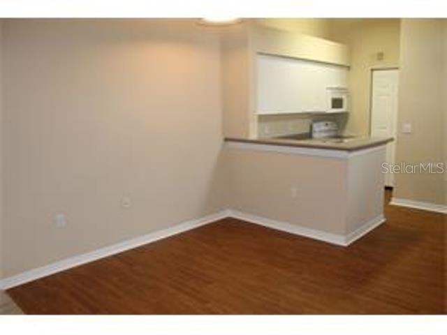 For Rent: $1,249 (1 beds, 1 baths, 619 Square Feet)
