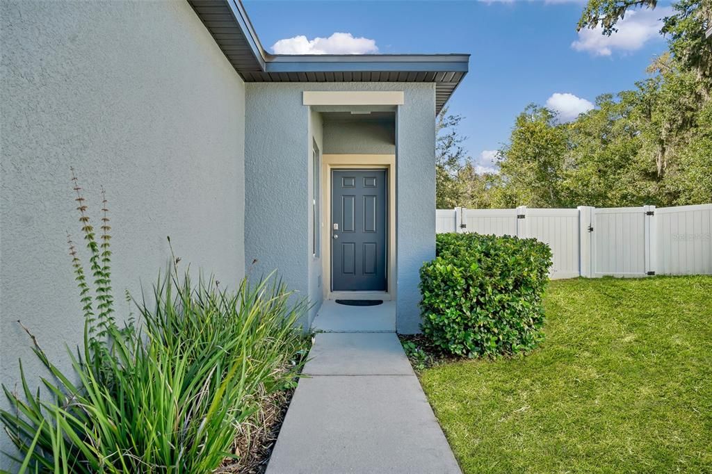 For Sale: $315,000 (3 beds, 2 baths, 1174 Square Feet)