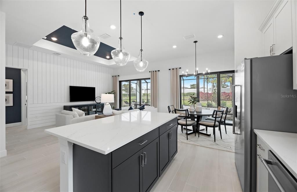 Под контрактом: $750,000 (3 спален, 2 ванн, 1670 Квадратных фут)