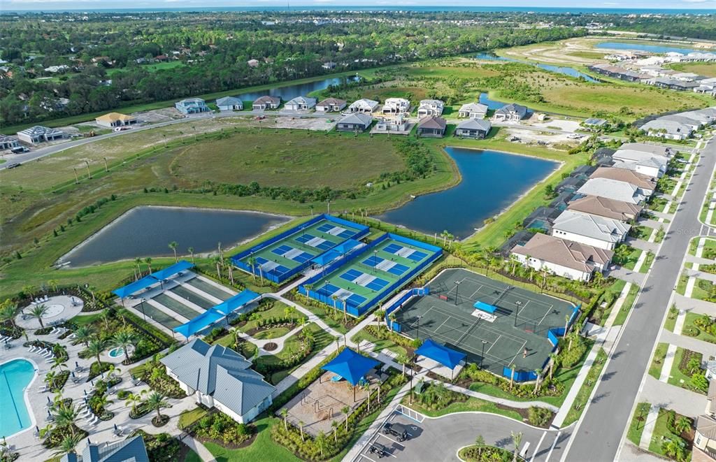 Под контрактом: $750,000 (3 спален, 2 ванн, 1670 Квадратных фут)