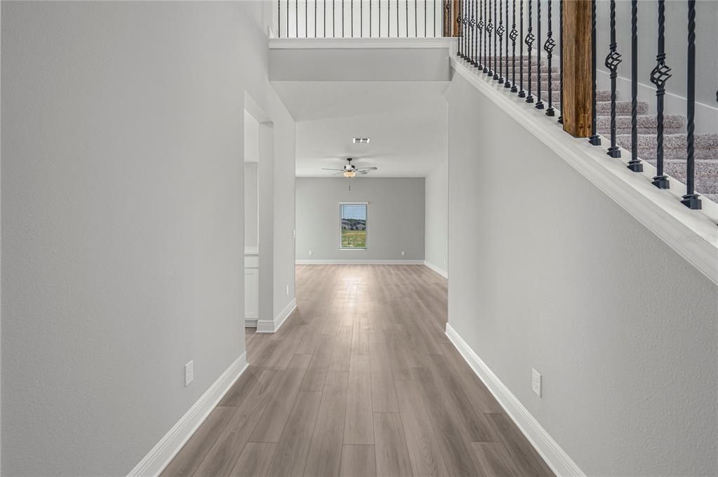 For Sale: $487,900 (5 beds, 2 baths, 2461 Square Feet)