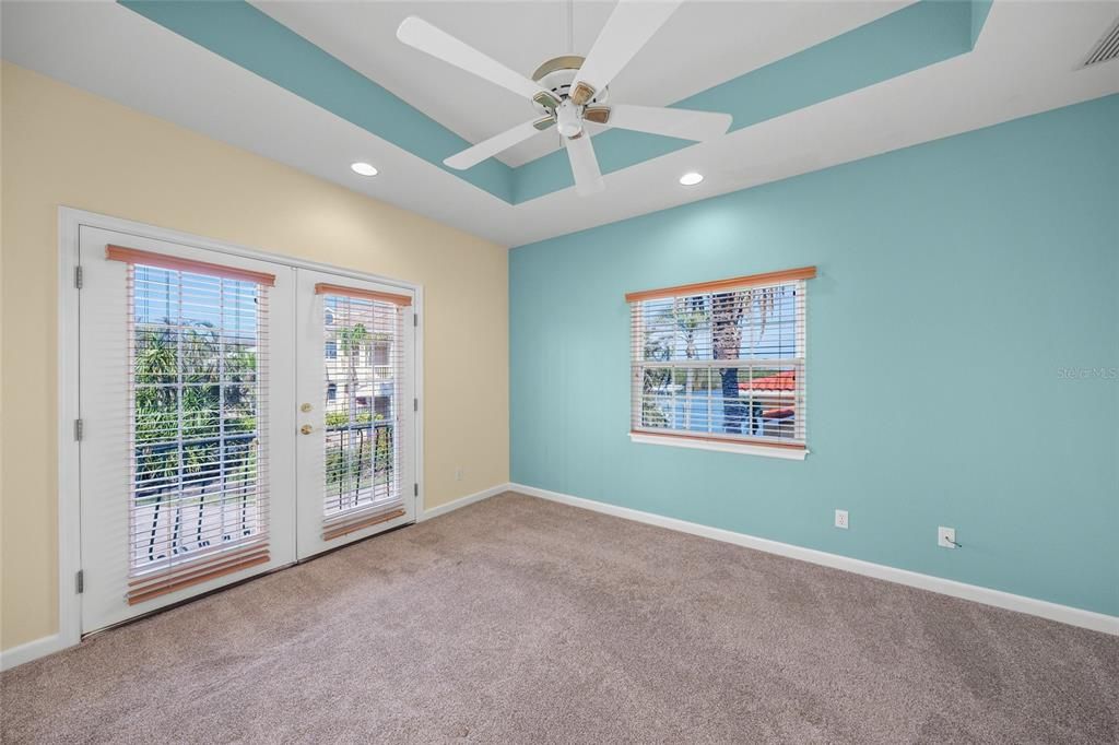 For Sale: $3,379,000 (5 beds, 3 baths, 3700 Square Feet)