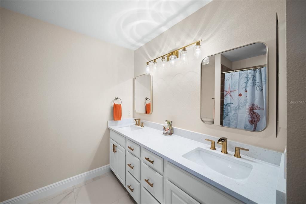 For Sale: $3,379,000 (5 beds, 3 baths, 3700 Square Feet)