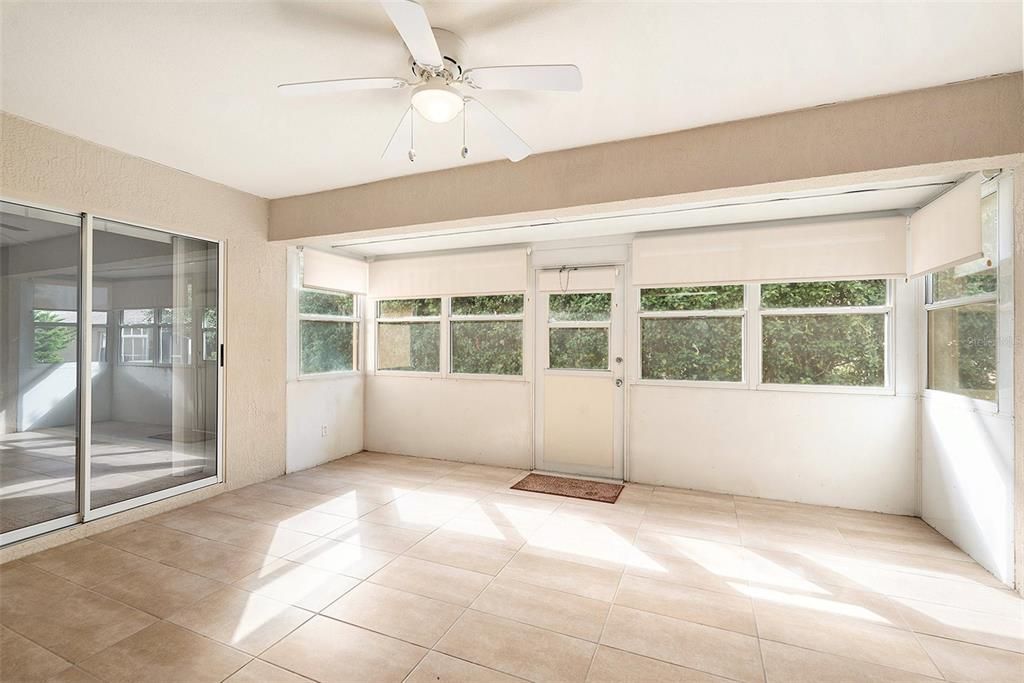 En Venta: $299,900 (2 camas, 2 baños, 1698 Pies cuadrados)