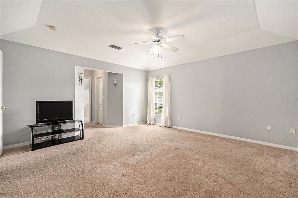 En Venta: $299,900 (2 camas, 2 baños, 1698 Pies cuadrados)