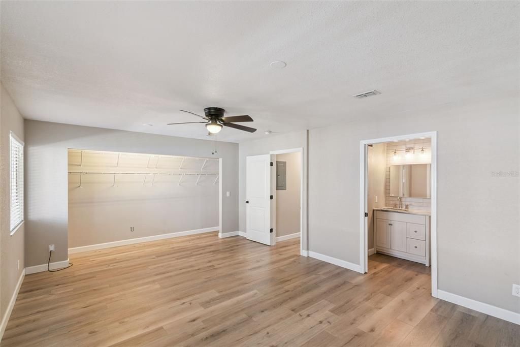 待售: $160,000 (2 贝兹, 2 浴室, 1140 平方英尺)