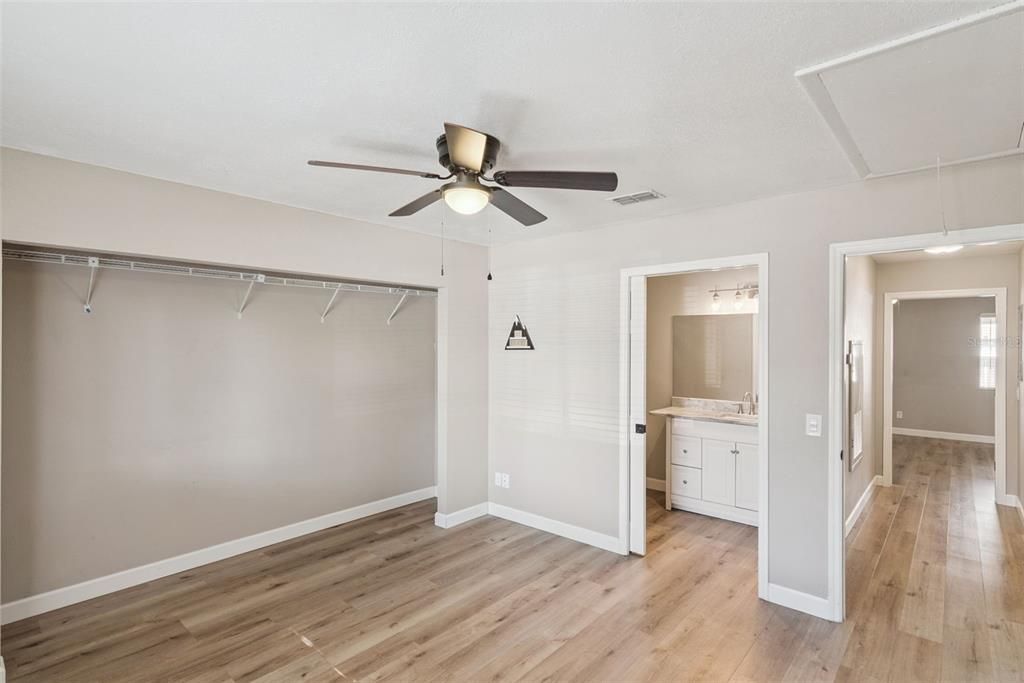 待售: $160,000 (2 贝兹, 2 浴室, 1140 平方英尺)