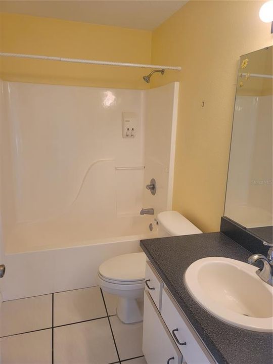 В аренду: $2,000 (4 спален, 2 ванн, 1745 Квадратных фут)