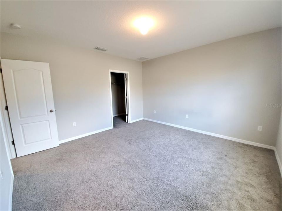 出租: $2,200 (3 贝兹, 2 浴室, 1550 平方英尺)