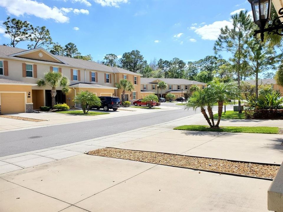 出租: $2,200 (3 贝兹, 2 浴室, 1550 平方英尺)