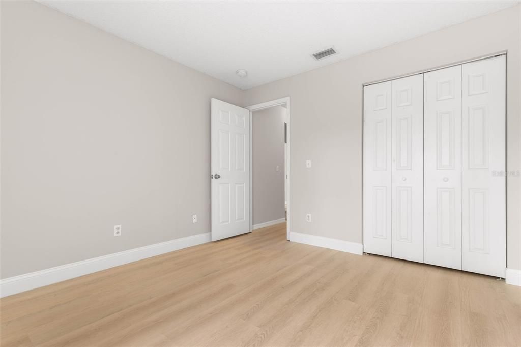 Active With Contract: $262,900 (3 beds, 2 baths, 1320 Square Feet)