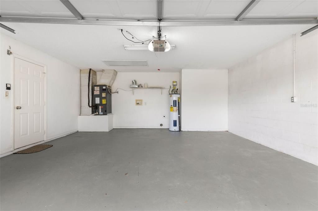 Active With Contract: $262,900 (3 beds, 2 baths, 1320 Square Feet)