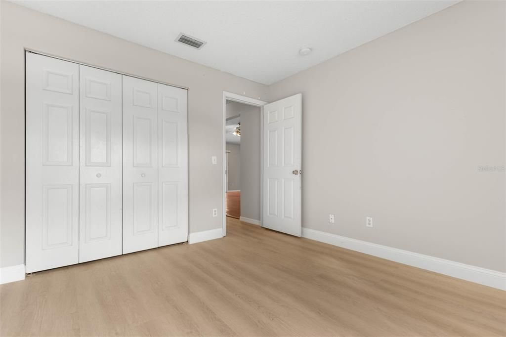 Active With Contract: $262,900 (3 beds, 2 baths, 1320 Square Feet)