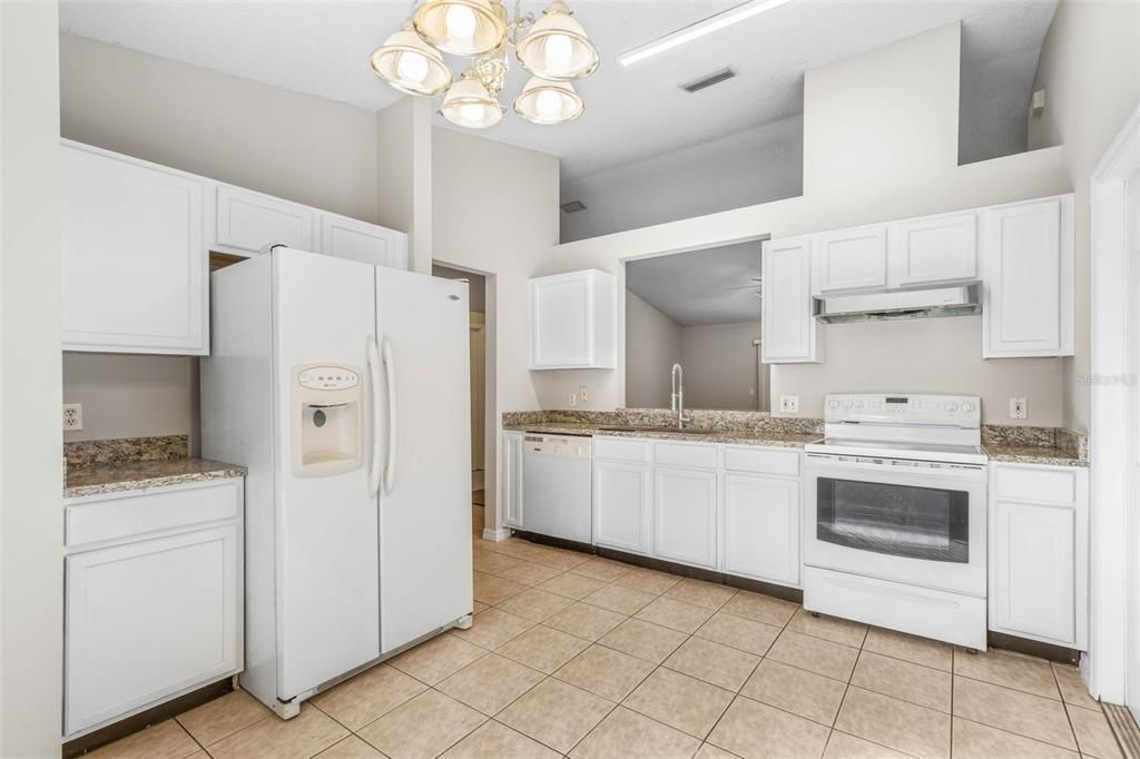 Active With Contract: $262,900 (3 beds, 2 baths, 1320 Square Feet)